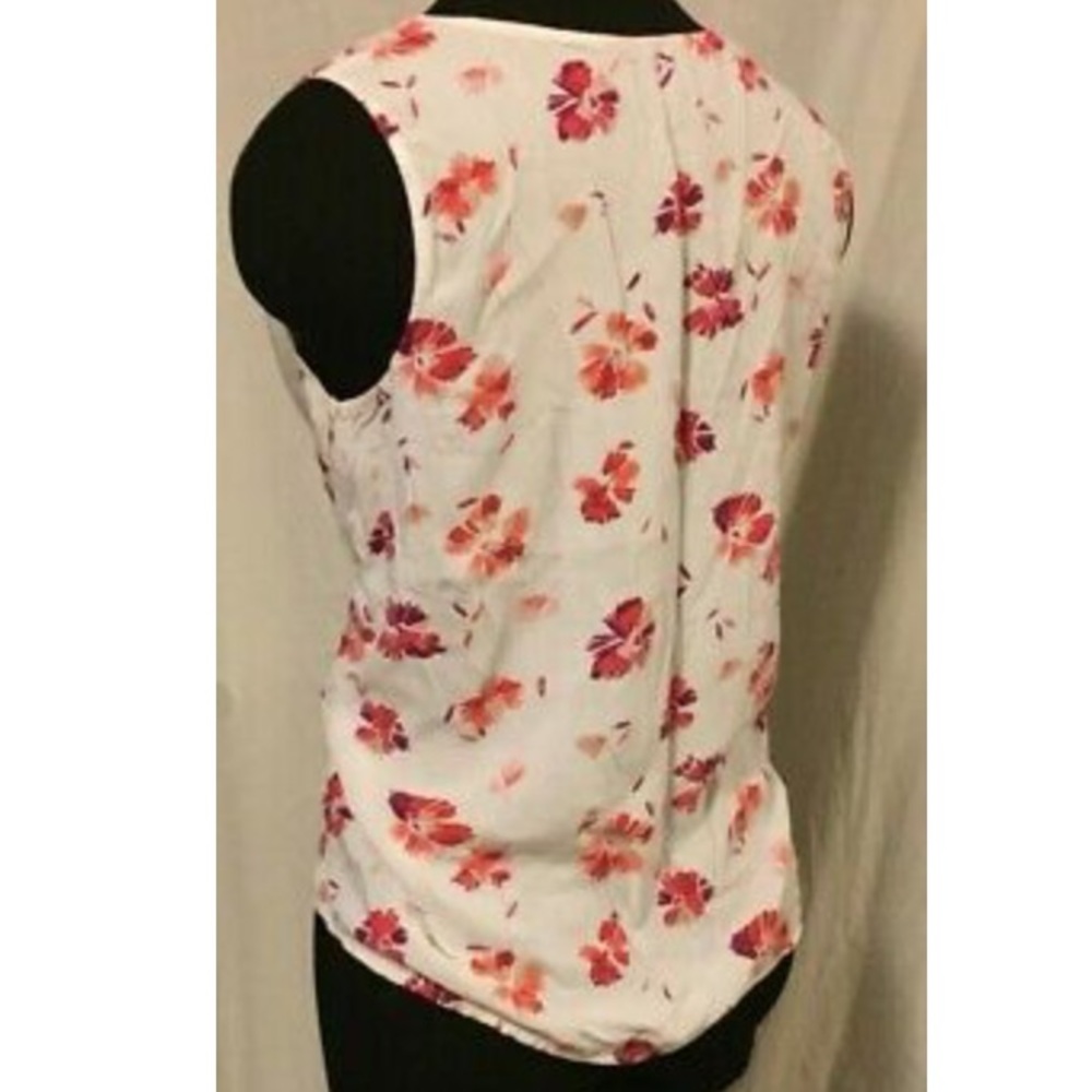 Women’s petite lg St. John’s Bay sleeveless blouse - Picture 5 of 6